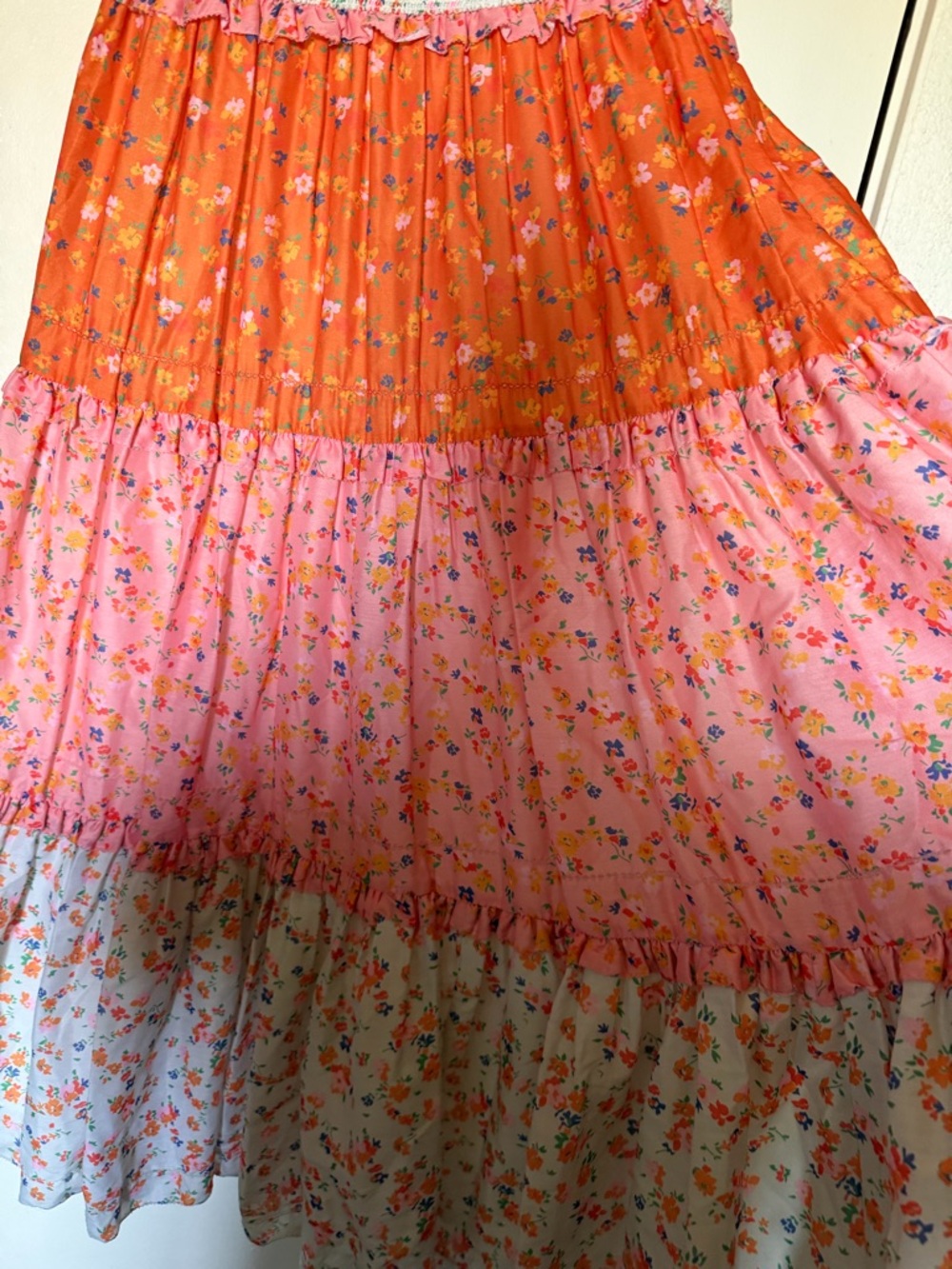 Ivy City Co Orange & Pink Floral Tiered Midi Dress - Picture 3 of 4